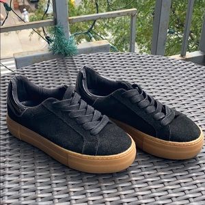 Winnie Harlow X Steve Madden Platform Sneakers